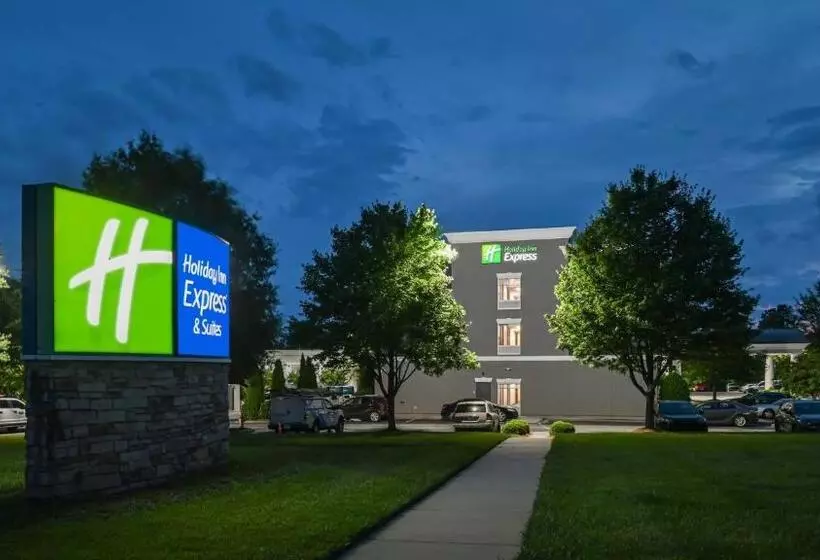 ホテル Holiday Inn Express Charlotte Southeast   Matthews, An Ihg