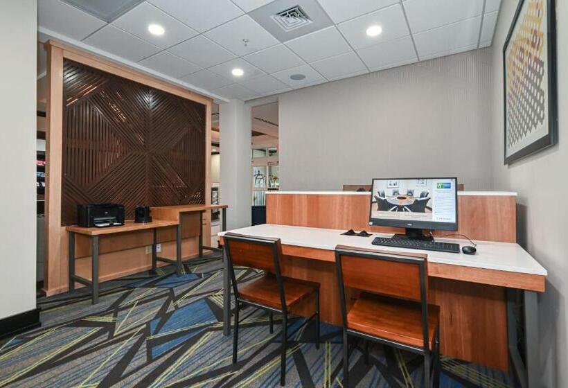 ホテル Holiday Inn Express Charlotte Southeast   Matthews, An Ihg