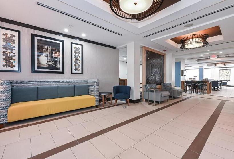 ホテル Holiday Inn Express Charlotte Southeast   Matthews, An Ihg