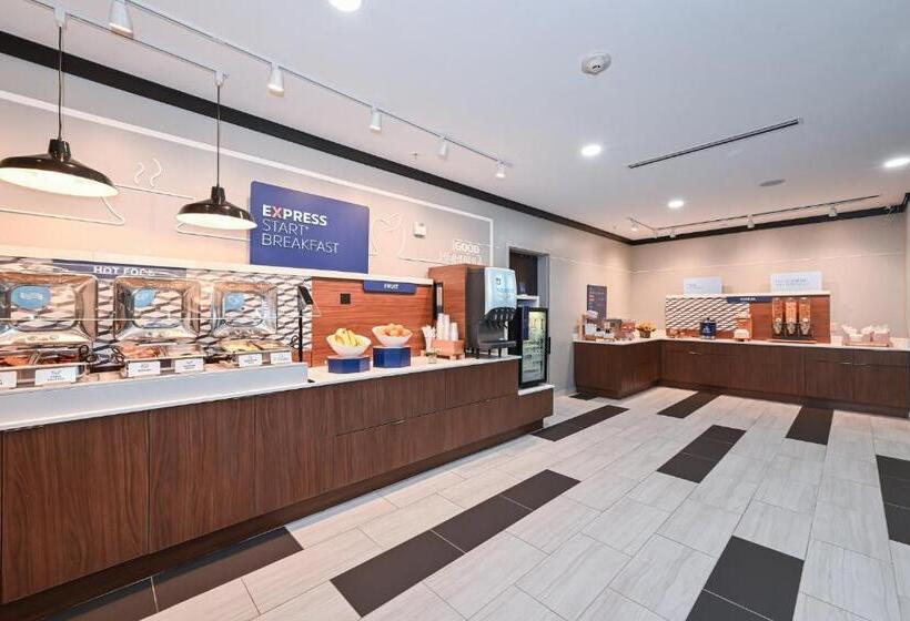 ホテル Holiday Inn Express Charlotte Southeast   Matthews, An Ihg