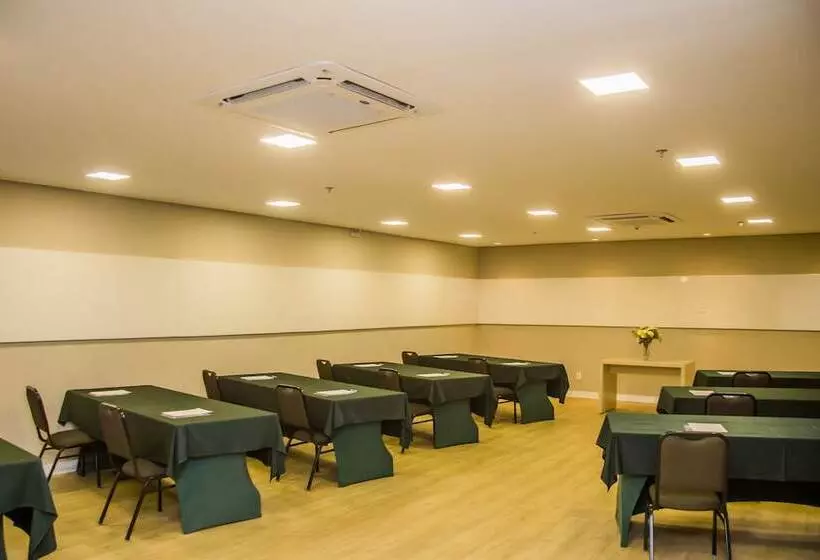 Отель Hilton Garden Inn Maceio