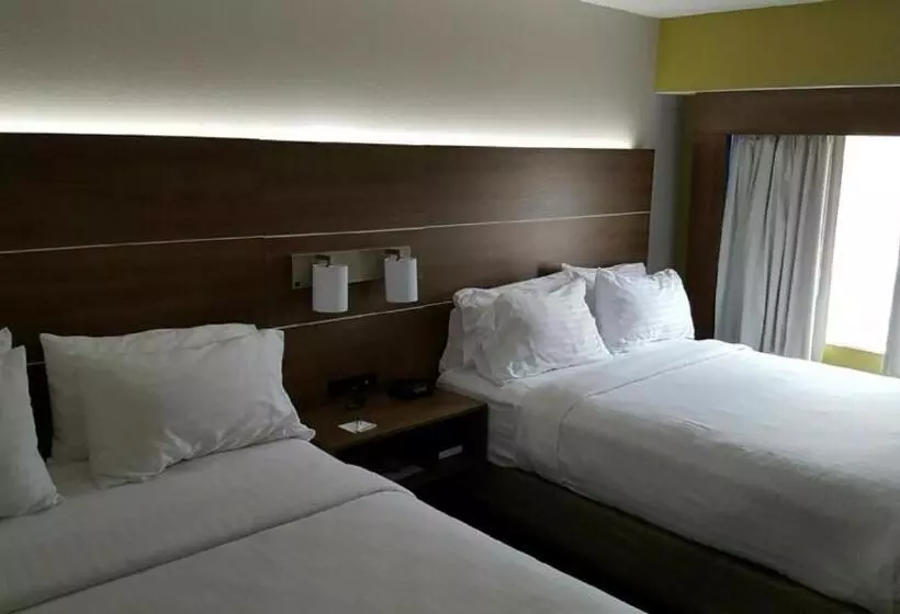 Отель Holiday Inn Express Mount Pleasant Scottdale, An Ihg