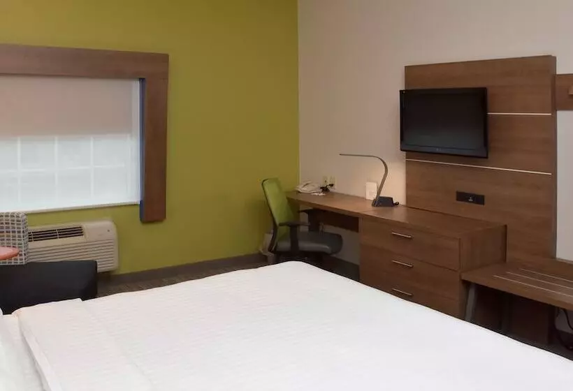 Отель Holiday Inn Express Mount Pleasant Scottdale, An Ihg
