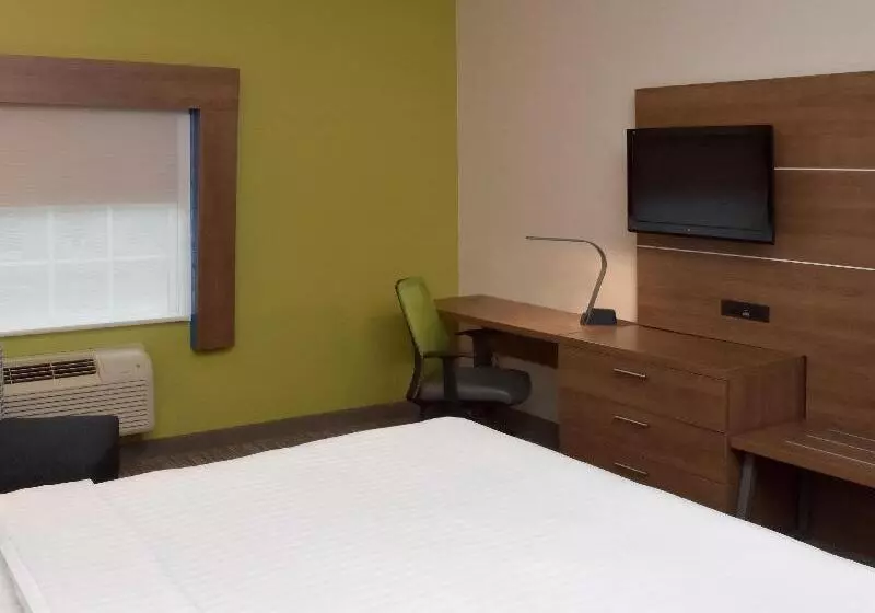 Отель Holiday Inn Express Mount Pleasant Scottdale, An Ihg