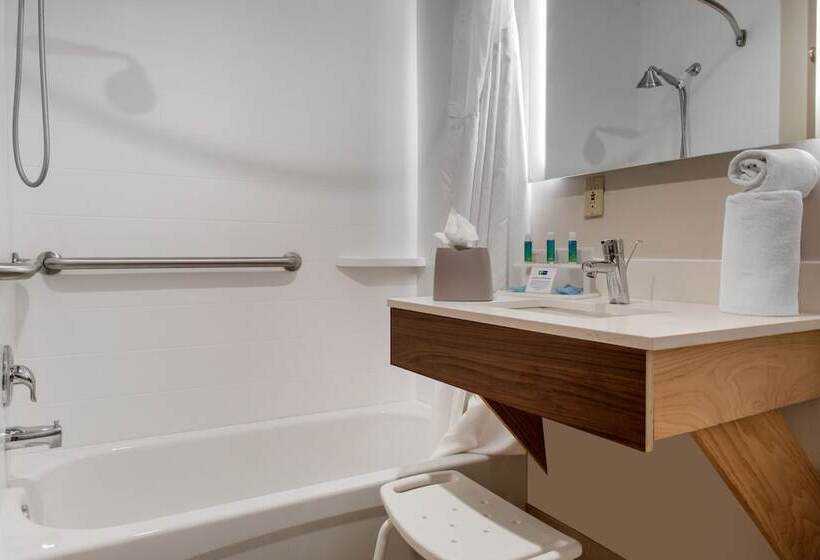 בית מלון כפרי Holiday Inn Express & Suites Harrison, An Ihg