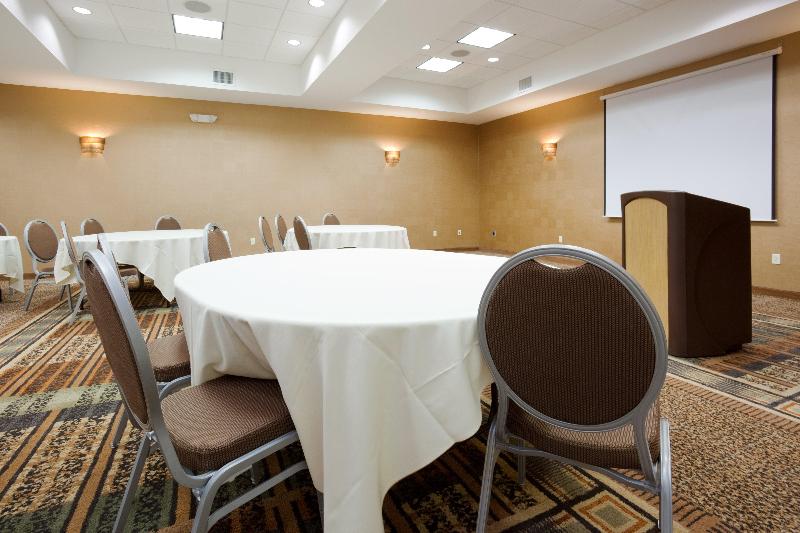 فندق Holiday Inn & Suites Green Bay Stadium, An Ihg