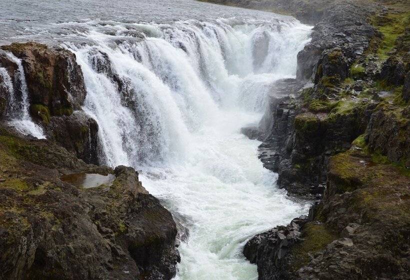 هتل Neðra Vatnshorn