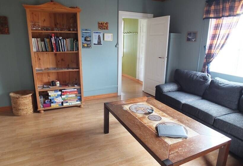 هتل Neðra Vatnshorn