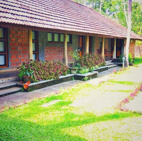 فندق Punnamada Resorts