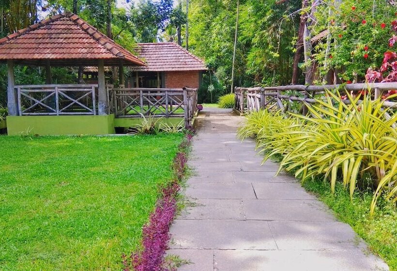 فندق Punnamada Resorts