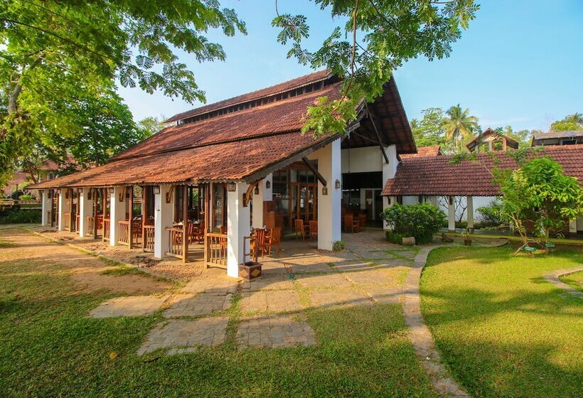 فندق Punnamada Resorts