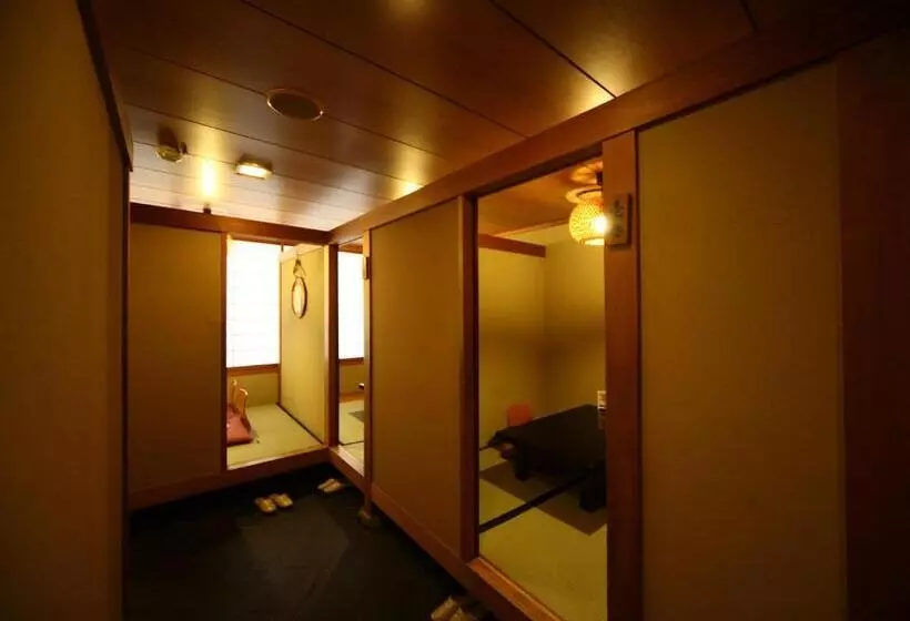 בית מלון כפרי Shiragiku