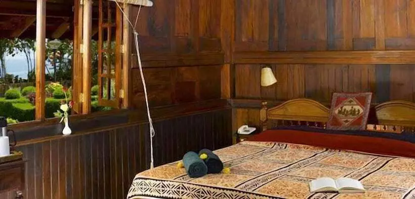 هتل Thapovan Heritage Home