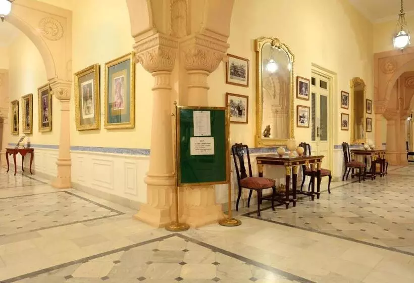 酒店 The Lallgarh Palace A Heritage