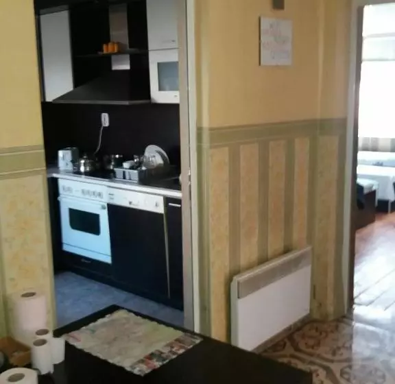 Sofia Alegra Hostel Familys