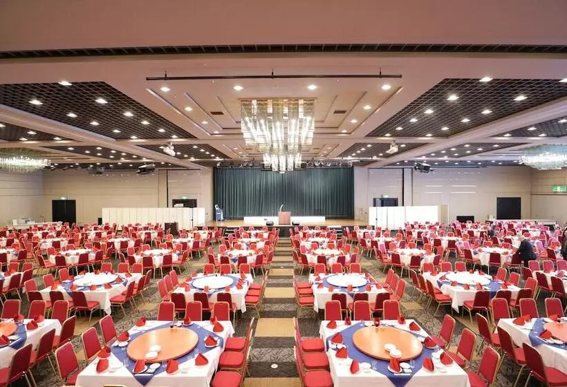 Apa Hotel & Resort Sapporo