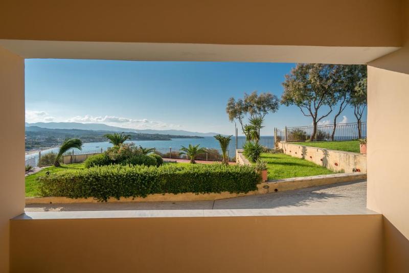 هتل Balcony Boutique