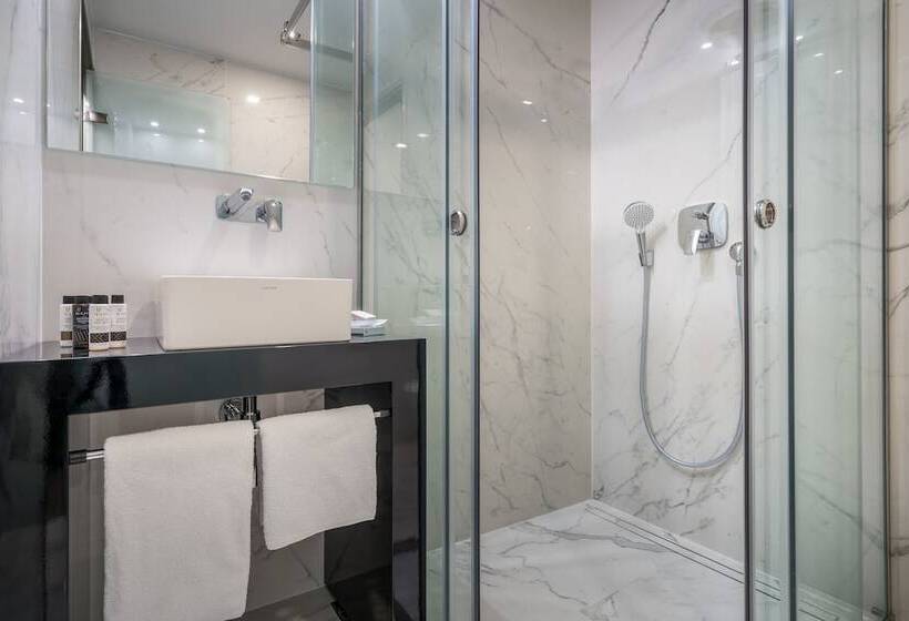 هتل Balcony Boutique