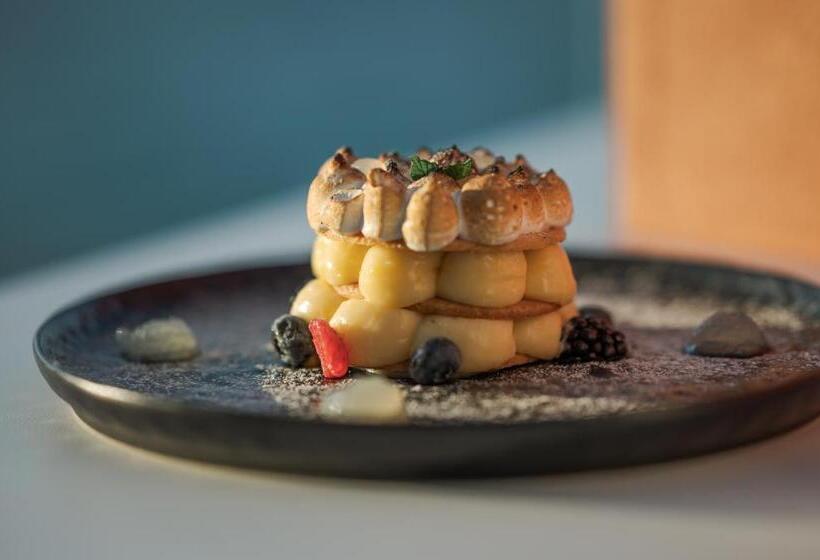 هتل Balcony Boutique