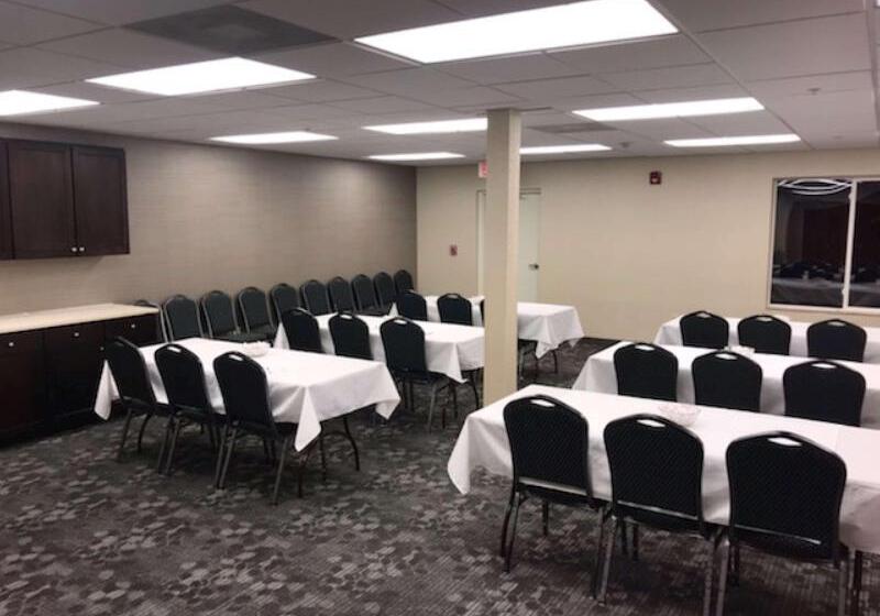 호텔 Best Western Dothan Inn & Suites