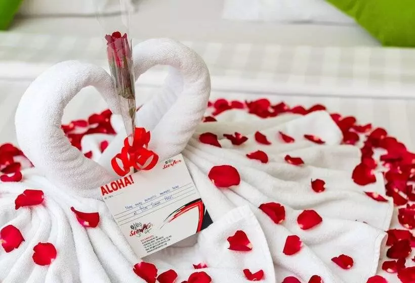 Bliss Surfer Hotel By Tritama Hospitality