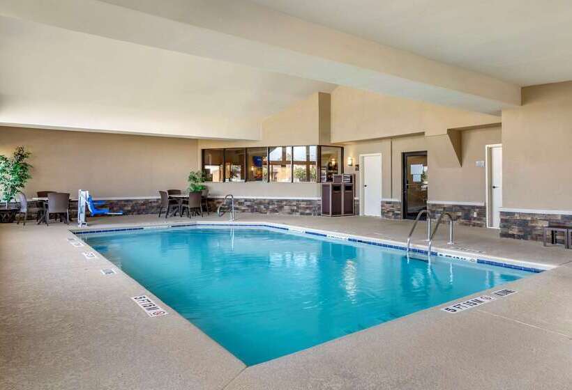 فندق Comfort Suites Near Robins Air Force Base