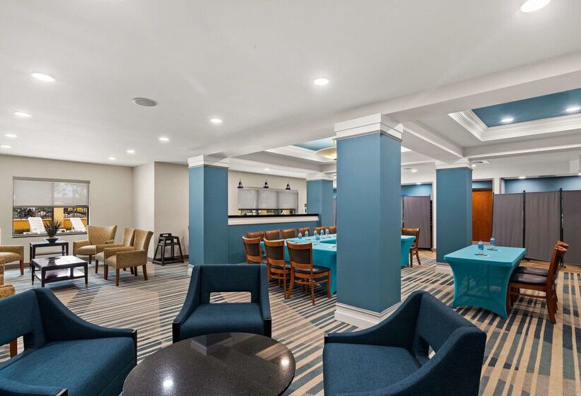 호텔 Comfort Suites Vero Beach I95