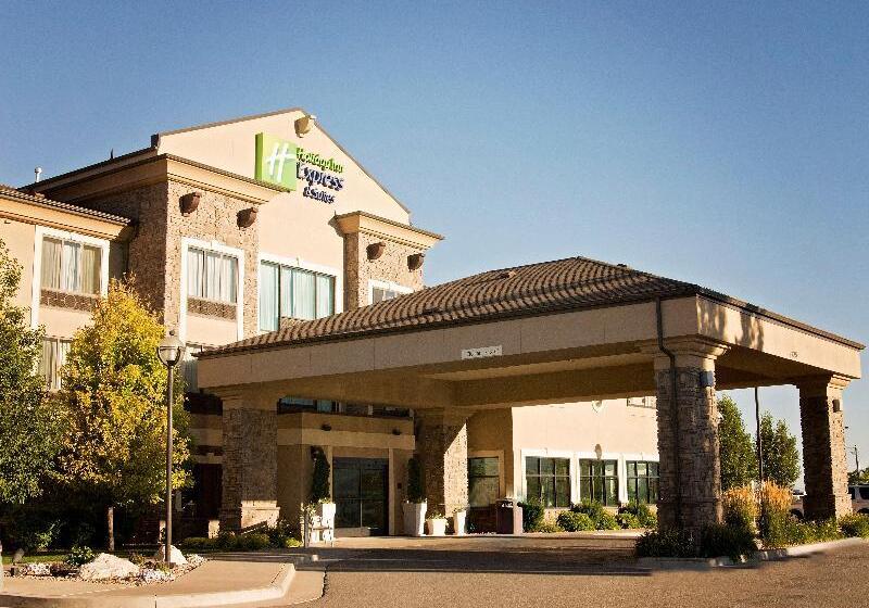 فندق Holiday Inn Express & Suites Logan, An Ihg