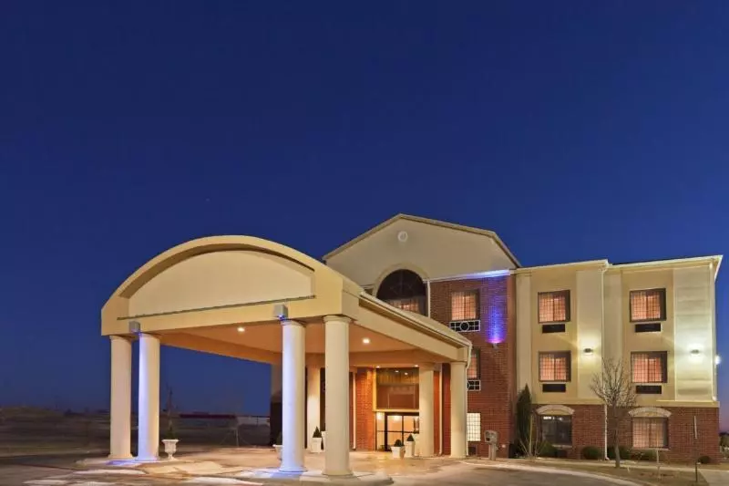 Holiday Inn Express Hotel & Suites Plainview, An Ihg