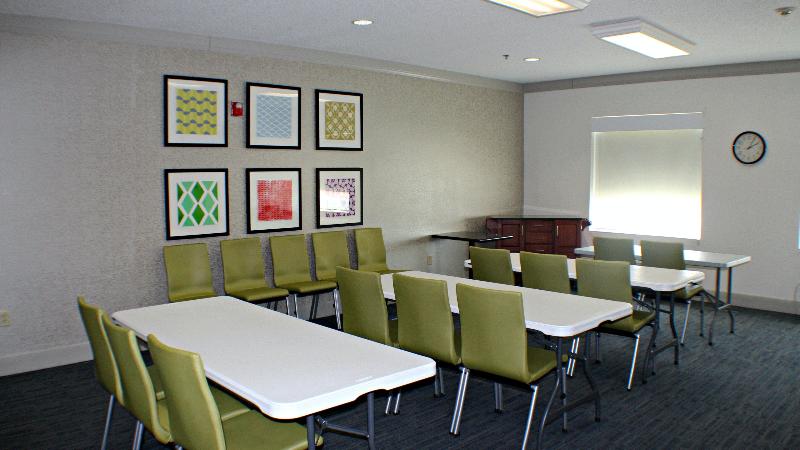 Holiday Inn Express Hotel & Suites Plainview, An Ihg