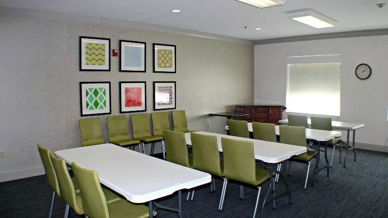 Holiday Inn Express Hotel & Suites Plainview, An Ihg