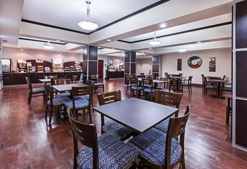 בית מלון כפרי Holiday Inn Express & Suites Cleveland, An Ihg