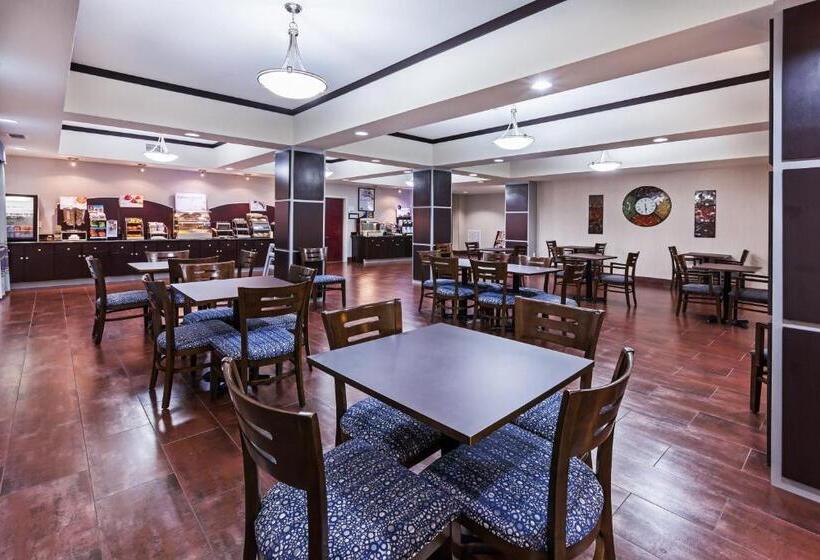 فندق Holiday Inn Express & Suites Cleveland, An Ihg