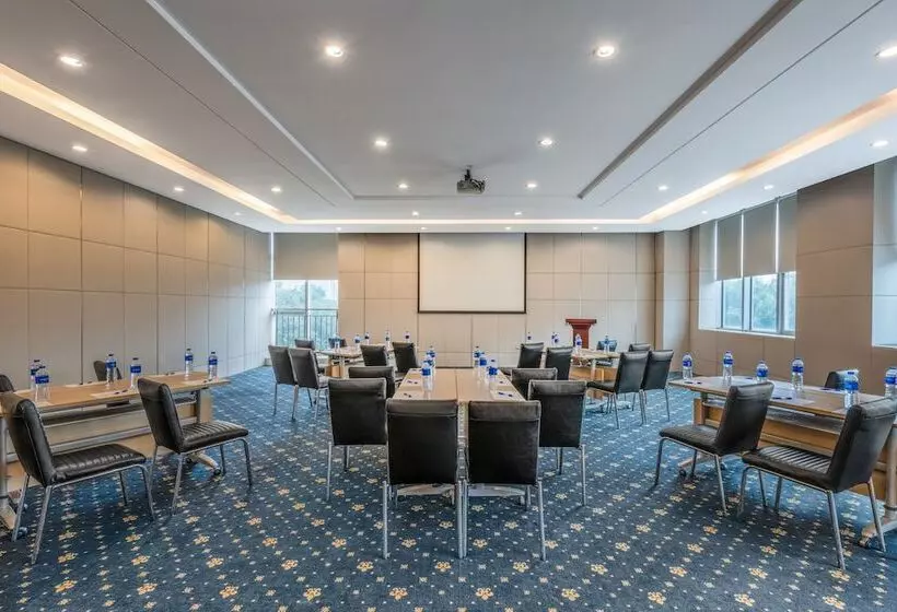 Hotel Holiday Inn Express Tianjin Heping, An Ihg