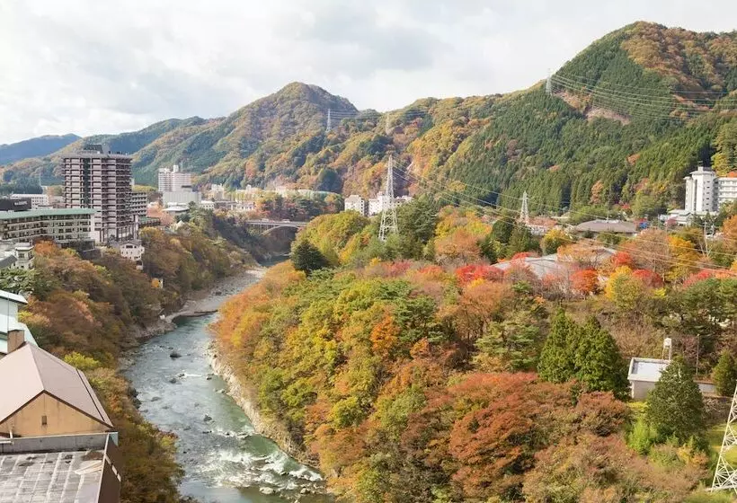 호텔 Kinugawaonsen Sanraku