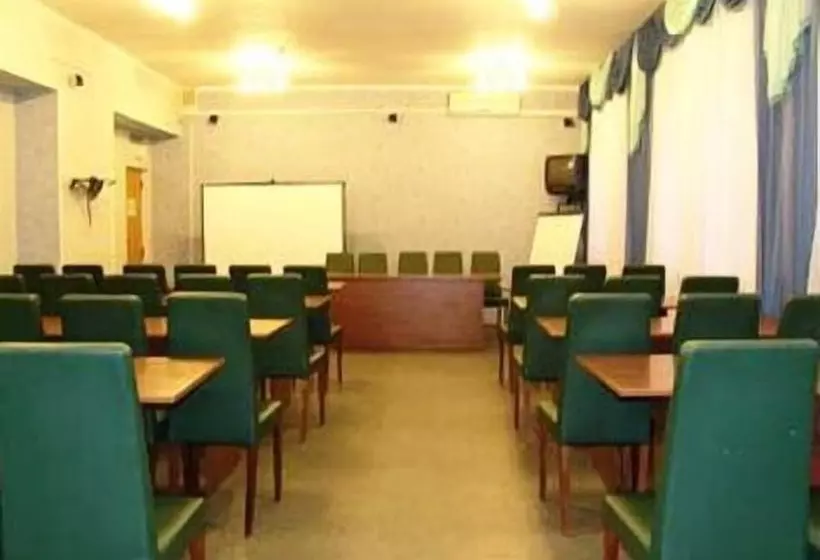 Hotelli Kozatskiy On Antonova