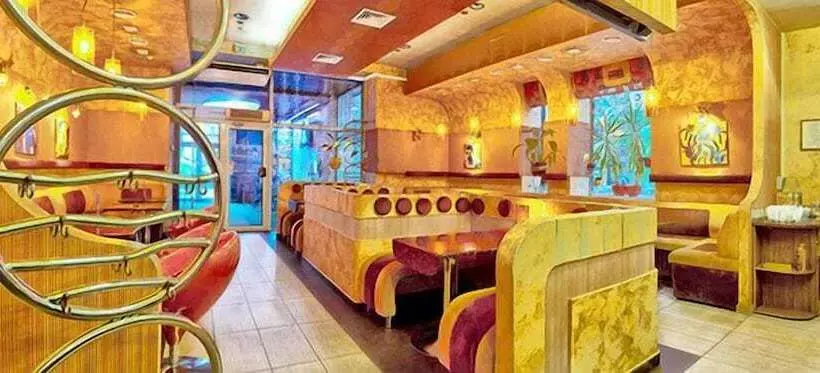 Hotelli Kozatskiy On Antonova