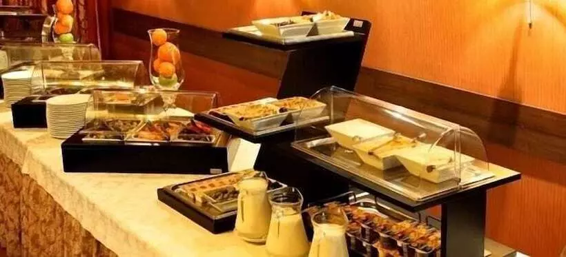 Hotelli Kozatskiy On Antonova