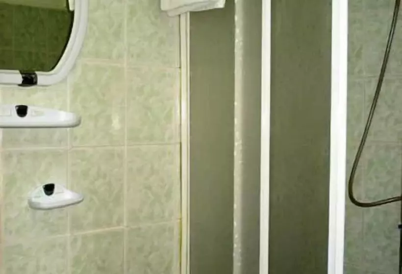 Hotelli Kozatskiy On Antonova