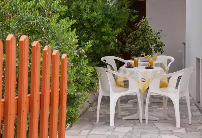 בית מלון כפרי Marisa Rooms