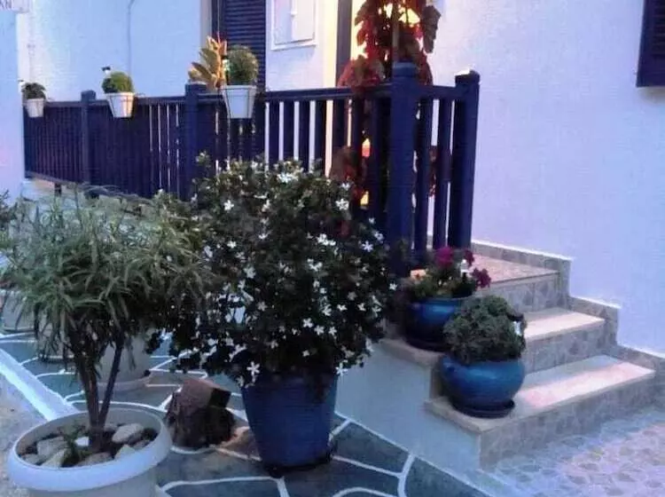 בית מלון כפרי Marisa Rooms