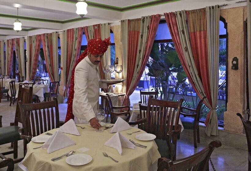 Hotel Ranbanka Palace