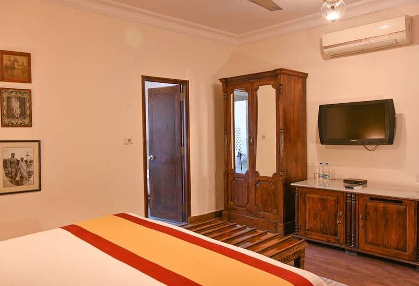 Hotel Ranbanka Palace