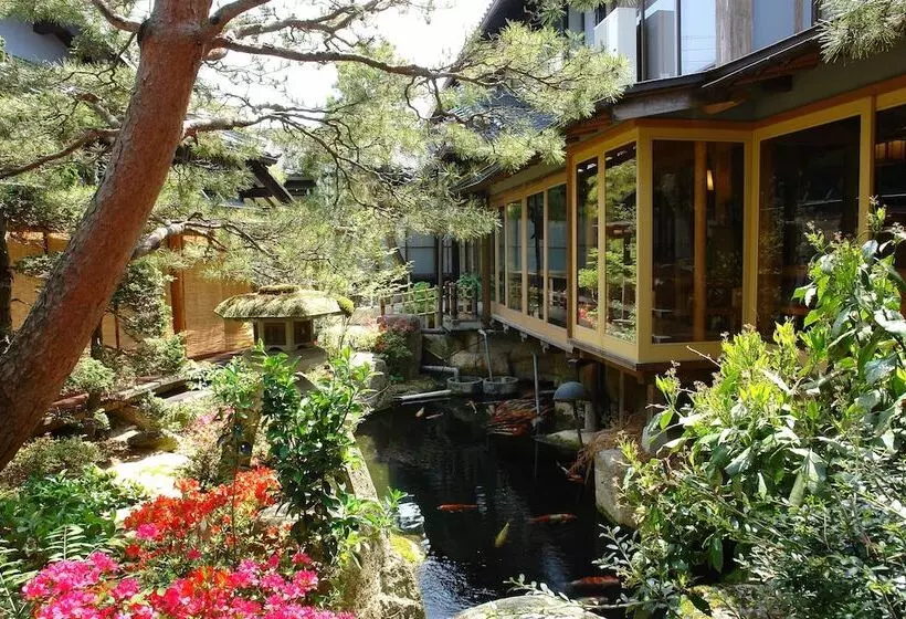 Отель Hanaougi Bettei Iiyama