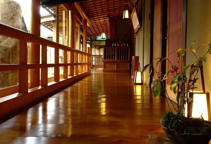 Отель Hanaougi Bettei Iiyama