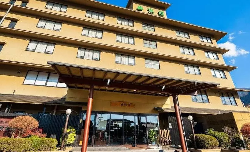 Отель Yufuin Sansuikan