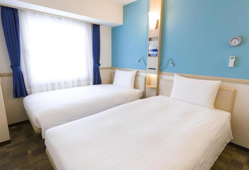 Отель Toyoko Inn Chiba Makuhari
