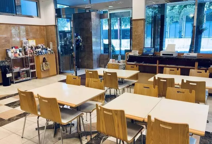 Отель Toyoko Inn Kumamoto Kotsu Center Mae