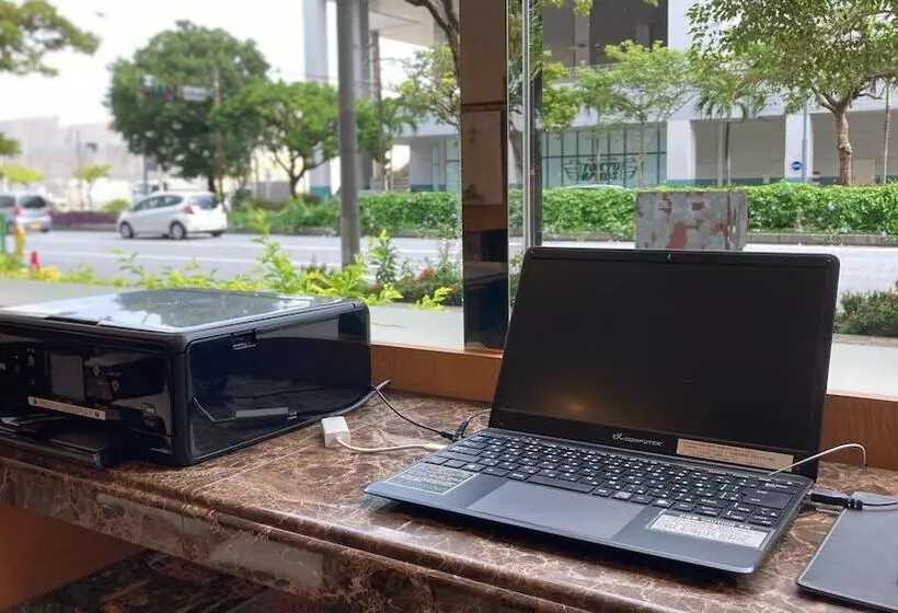 Szálloda Toyoko Inn Naha Shin-toshin Omoromachi