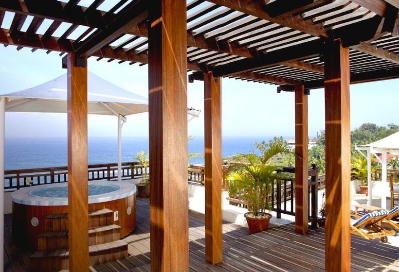 호텔 Gokulam Grand Turtle On The Beach